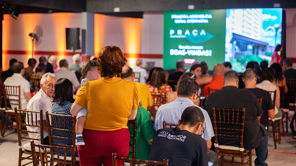 Primeira assembleia de condomínio do Praça Guanabara acontecendo